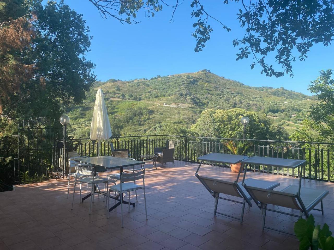 Agriturismo Etna-Mare Piedimonte Etneo Ngoại thất bức ảnh