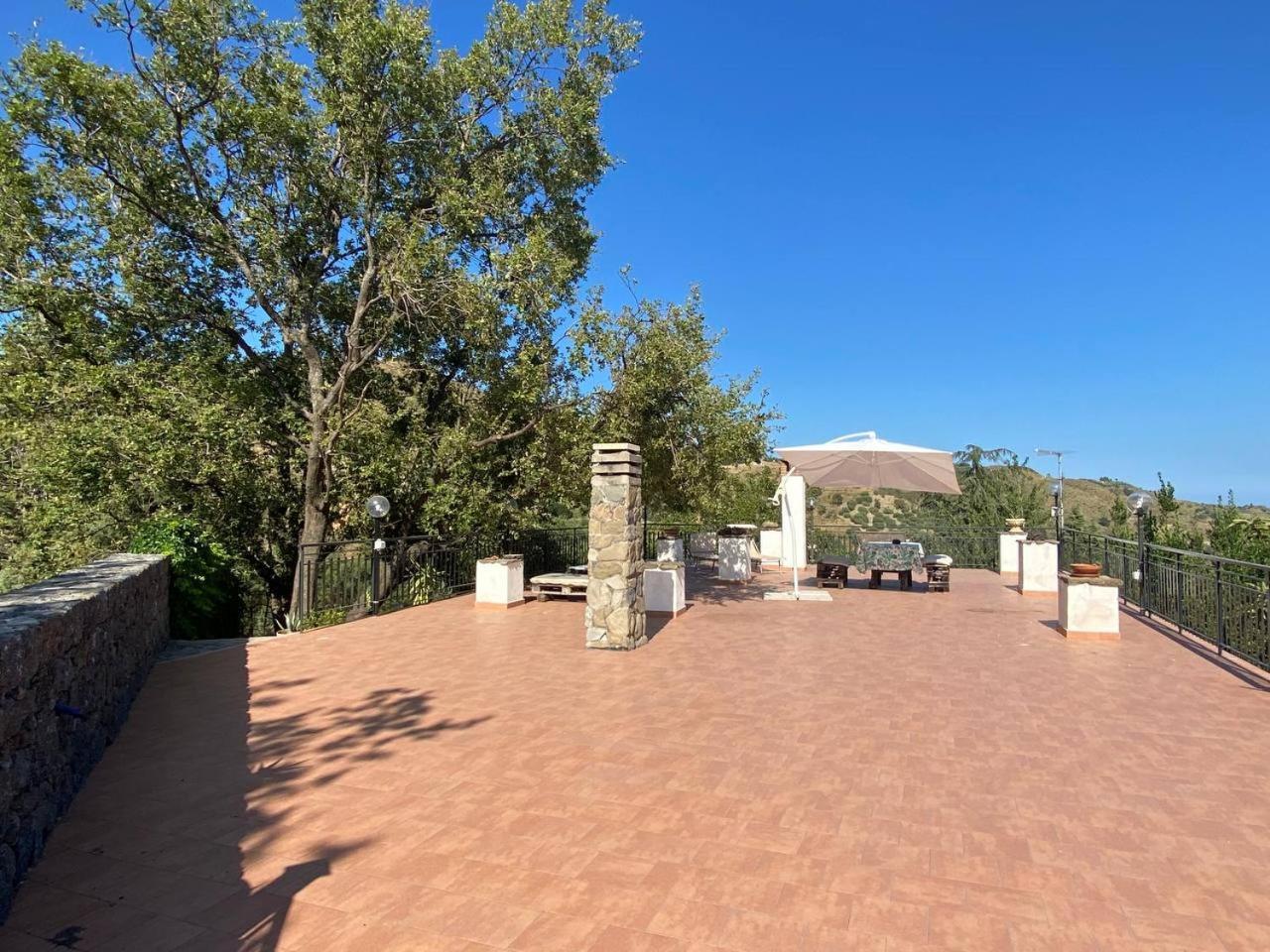 Agriturismo Etna-Mare Piedimonte Etneo Ngoại thất bức ảnh